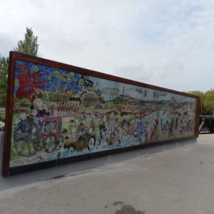 Un mural porcellànic il·lustra la història de Tordera (2)