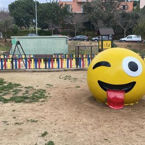 Renova el parc infantil amb el rocòdrom Wily (1)
