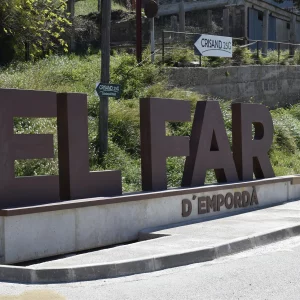 Lletres escultòriques “El Far d’Empordà” (2)