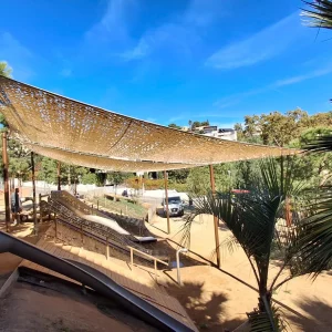 Zones d’ombra que cuiden la infància (5)